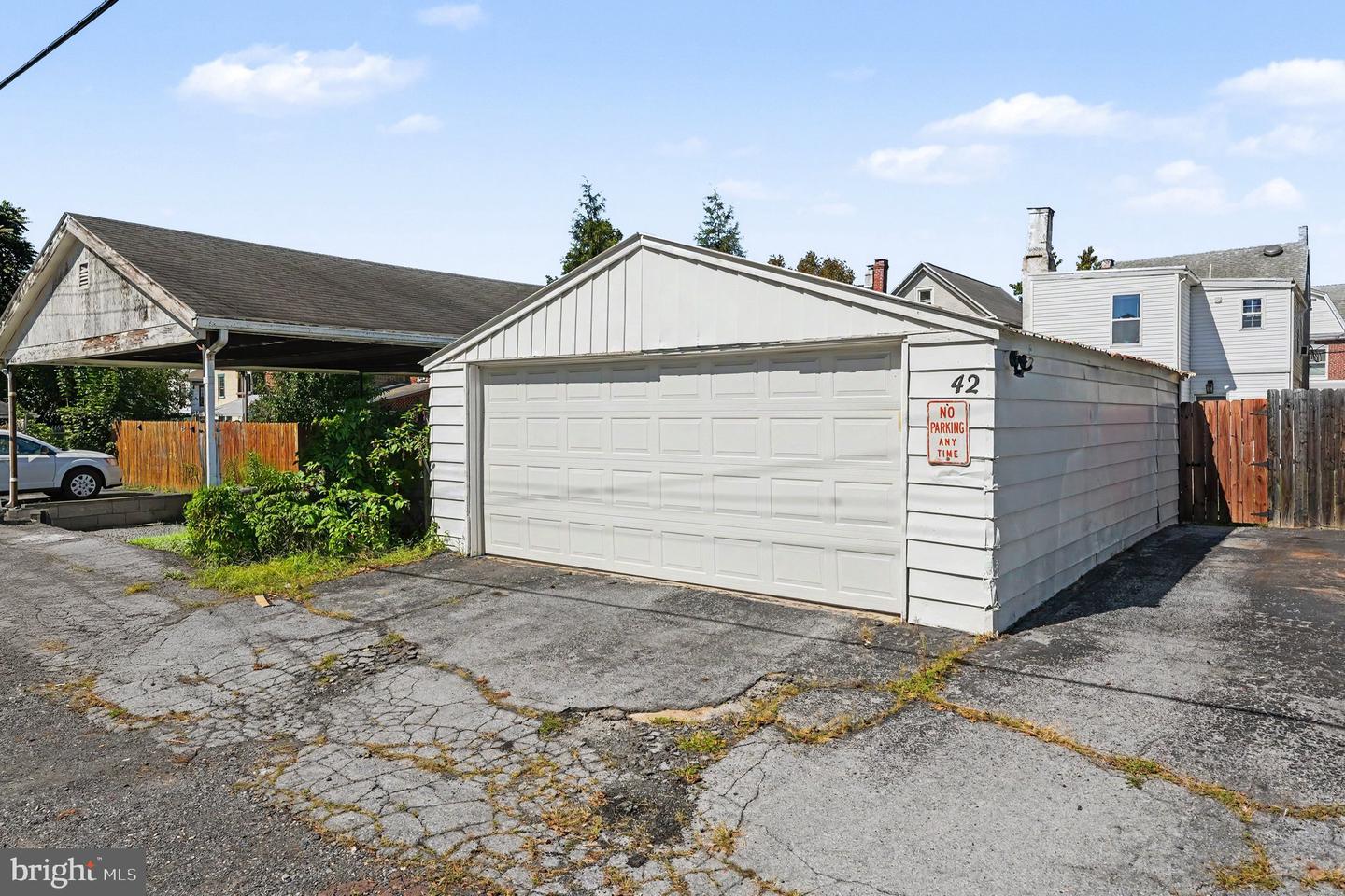 42 Chestnut St Property Photo 37
