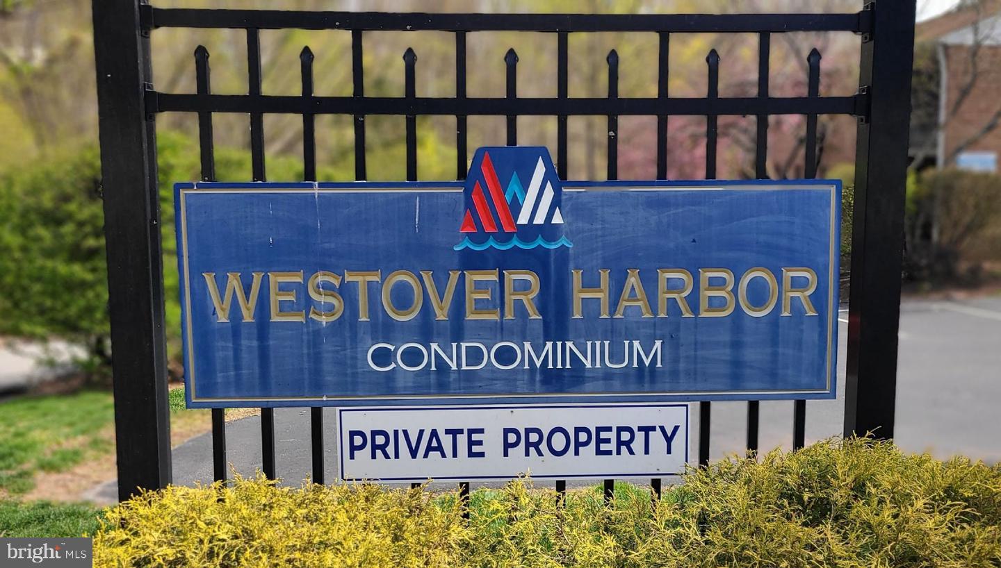 178 Woodstream #building 5 Property Photo 1