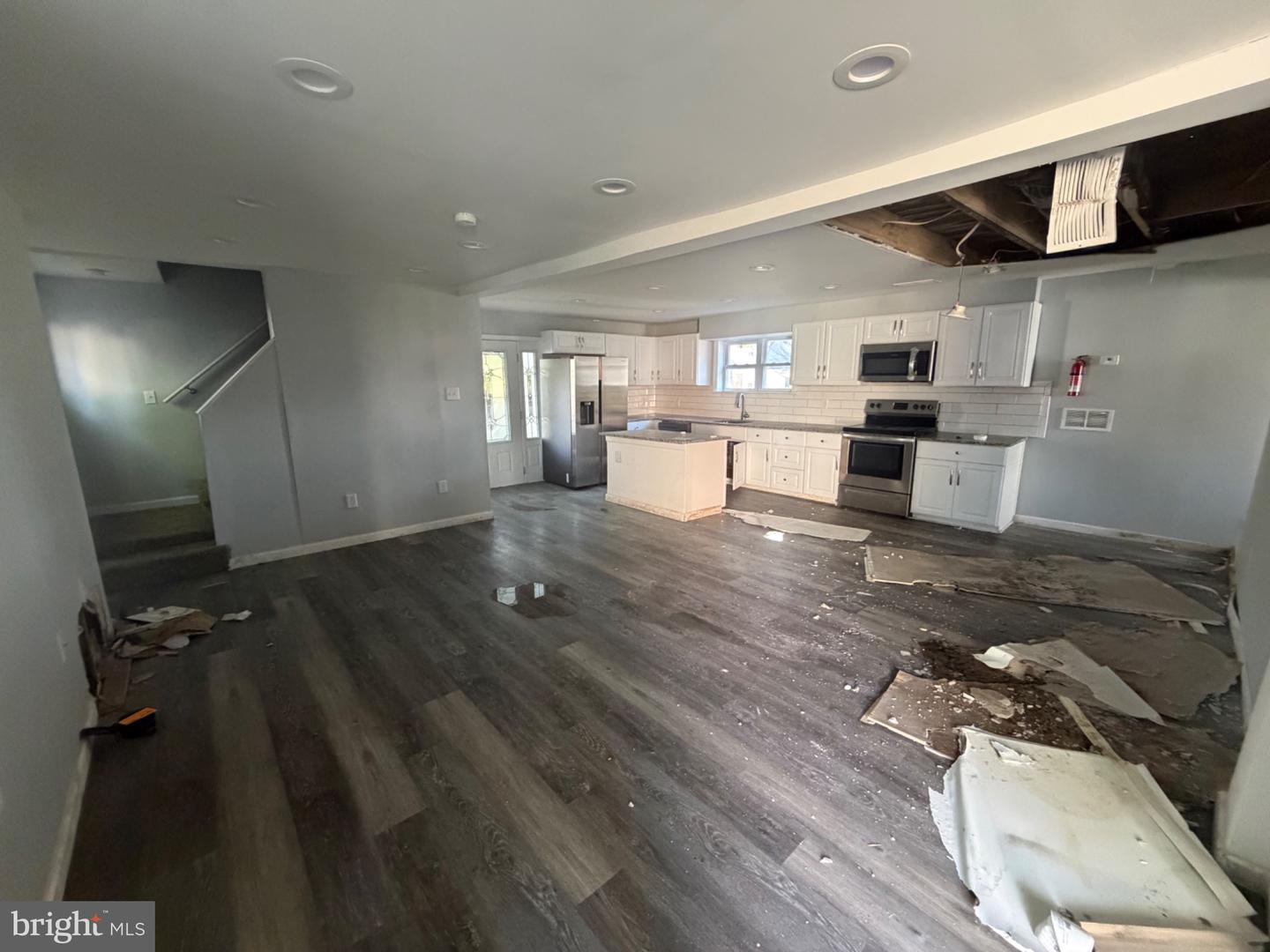 1057 South St #rear Property Photo 3