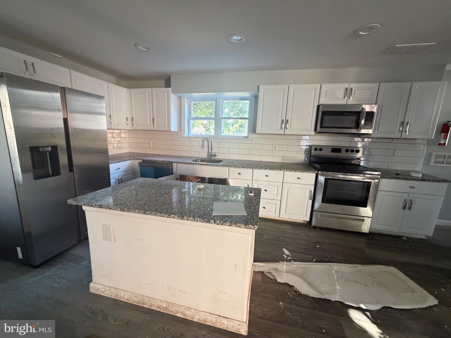 1057 South St #rear Property Photo 4