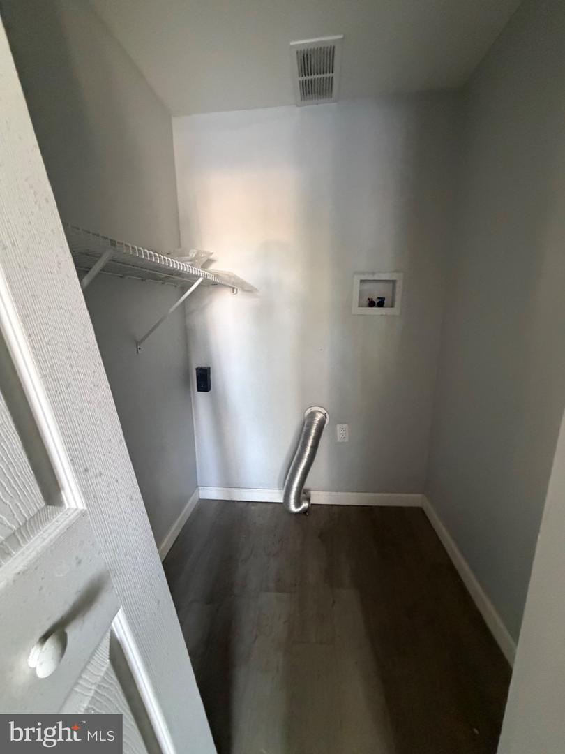 1057 South St #rear Property Photo 7