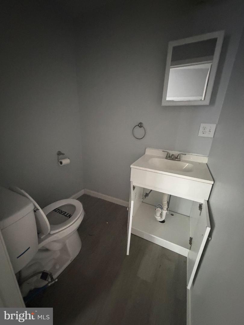1057 South St #rear Property Photo 8
