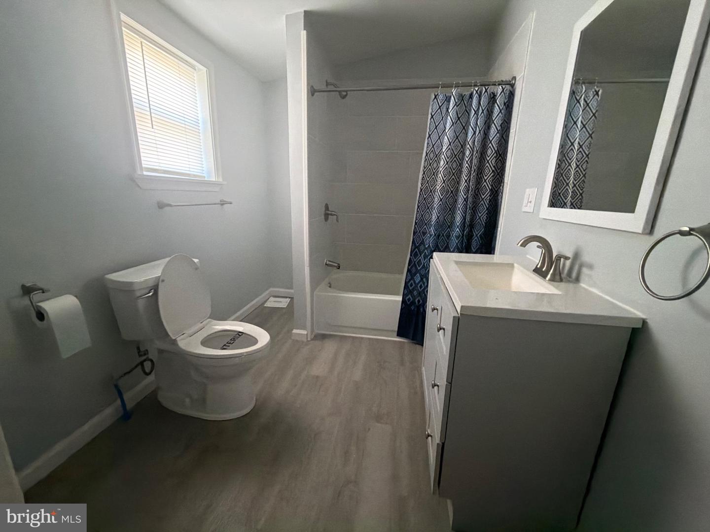 1057 South St #rear Property Photo 12