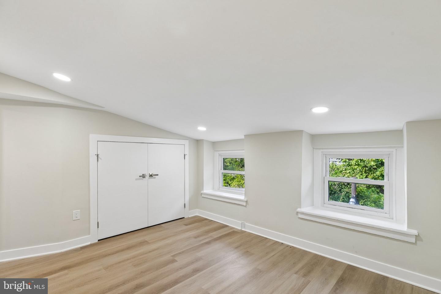17 Jefferson St #b Property Photo 36