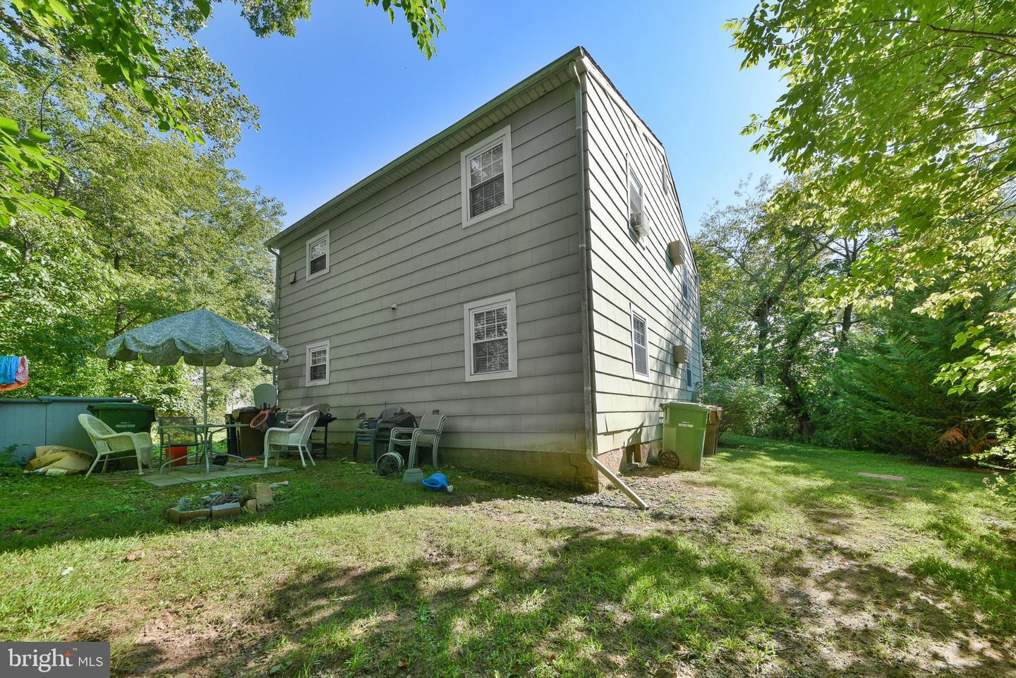 576 Meadowbrook Ave # Property Photo 16