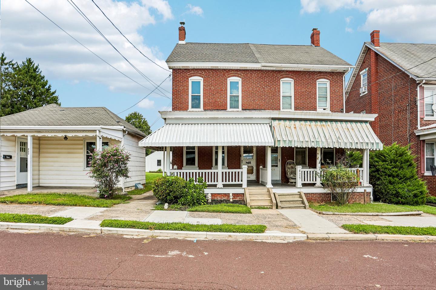 427 W Race St Property Photo 57