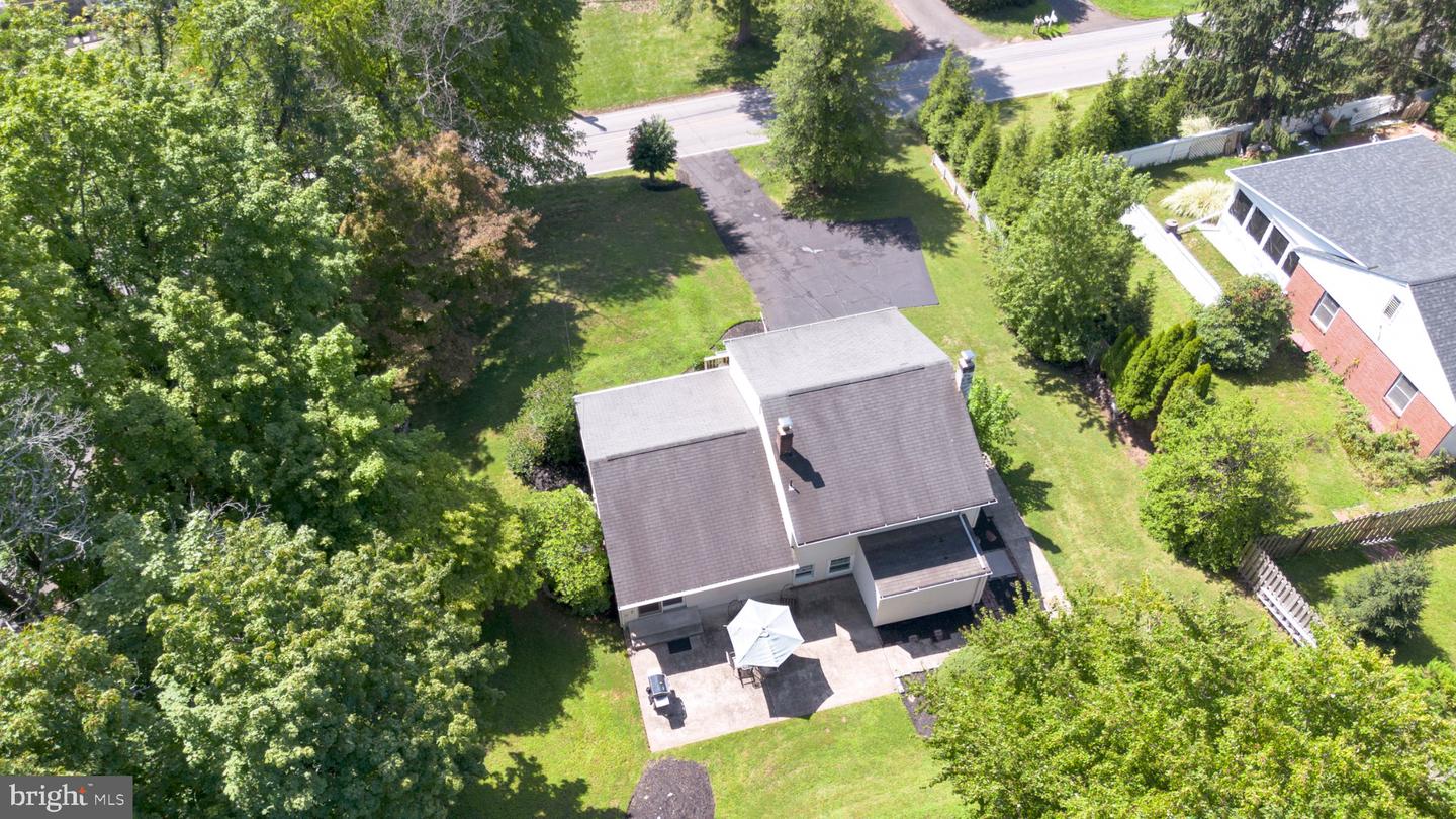 1042 Davis Grove Rd Property Photo 7