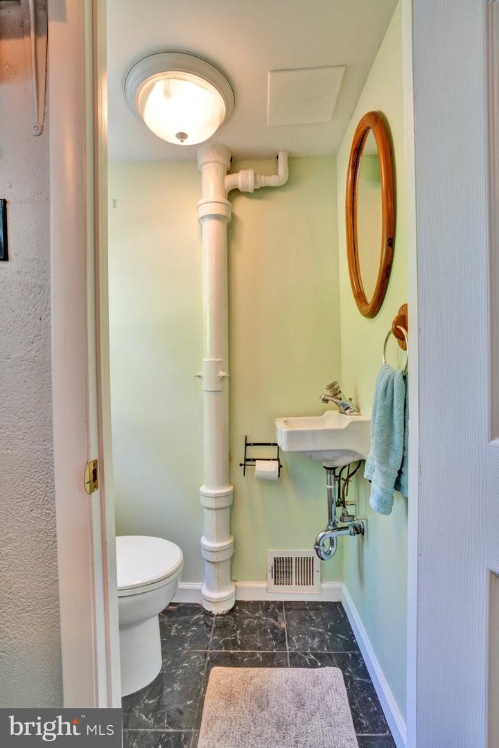 1042 Davis Grove Rd Property Photo 33