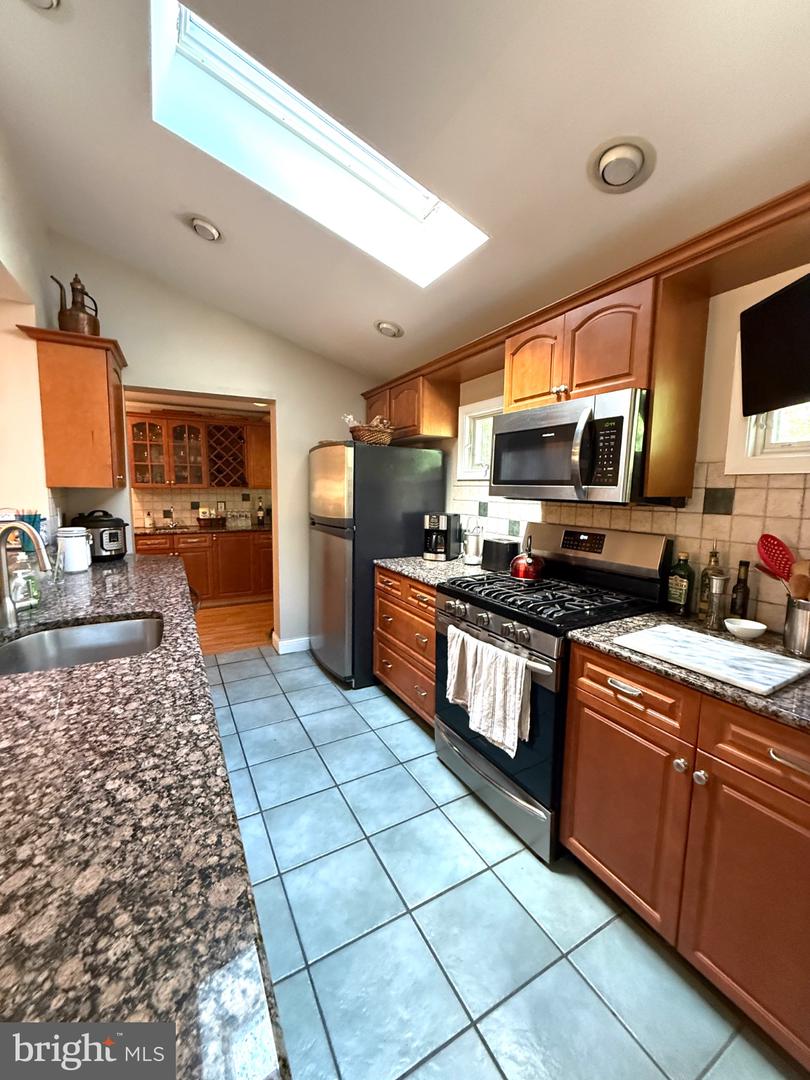 1013 Wellington Rd Property Photo 12