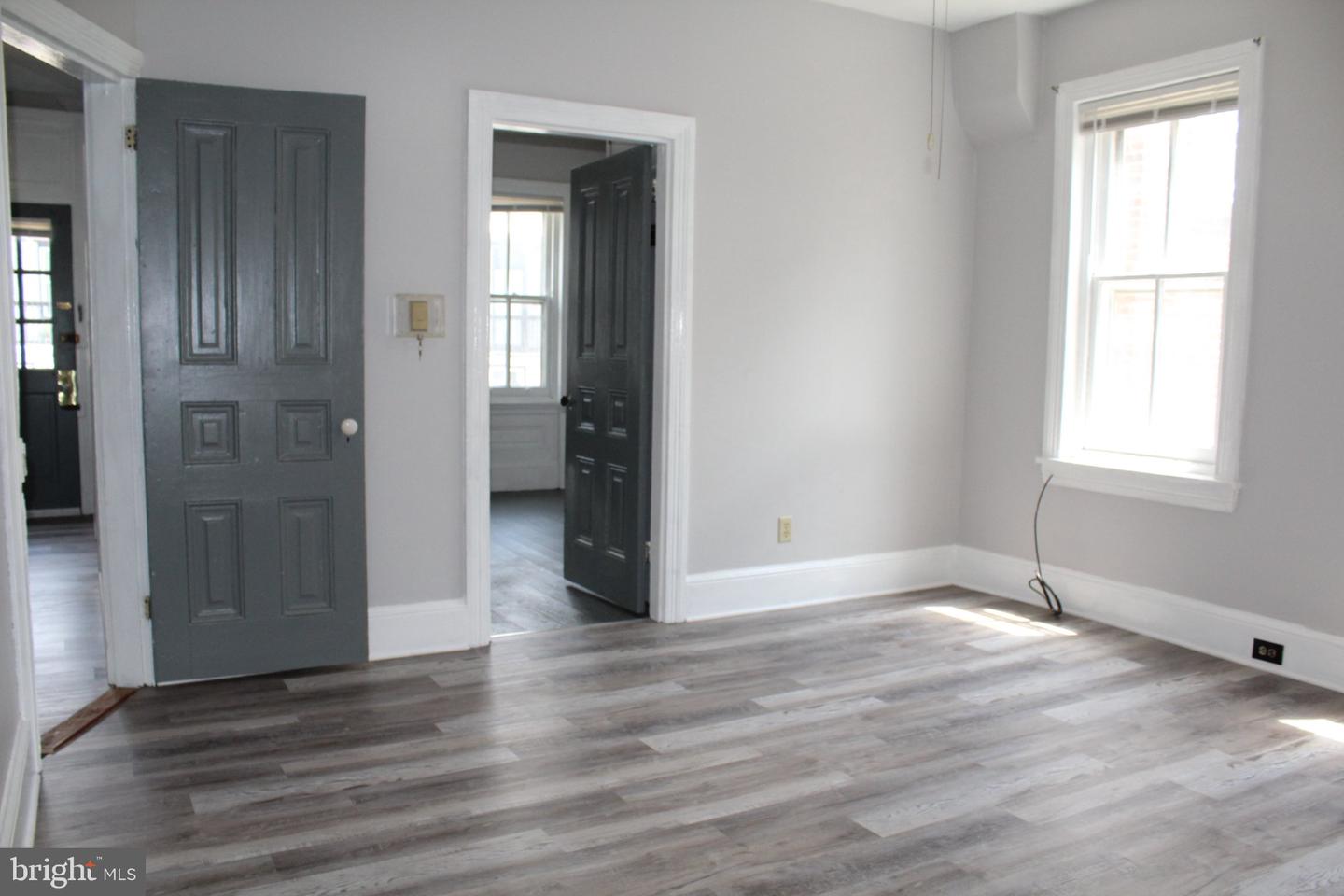 50 E 2nd St Property Photo 14