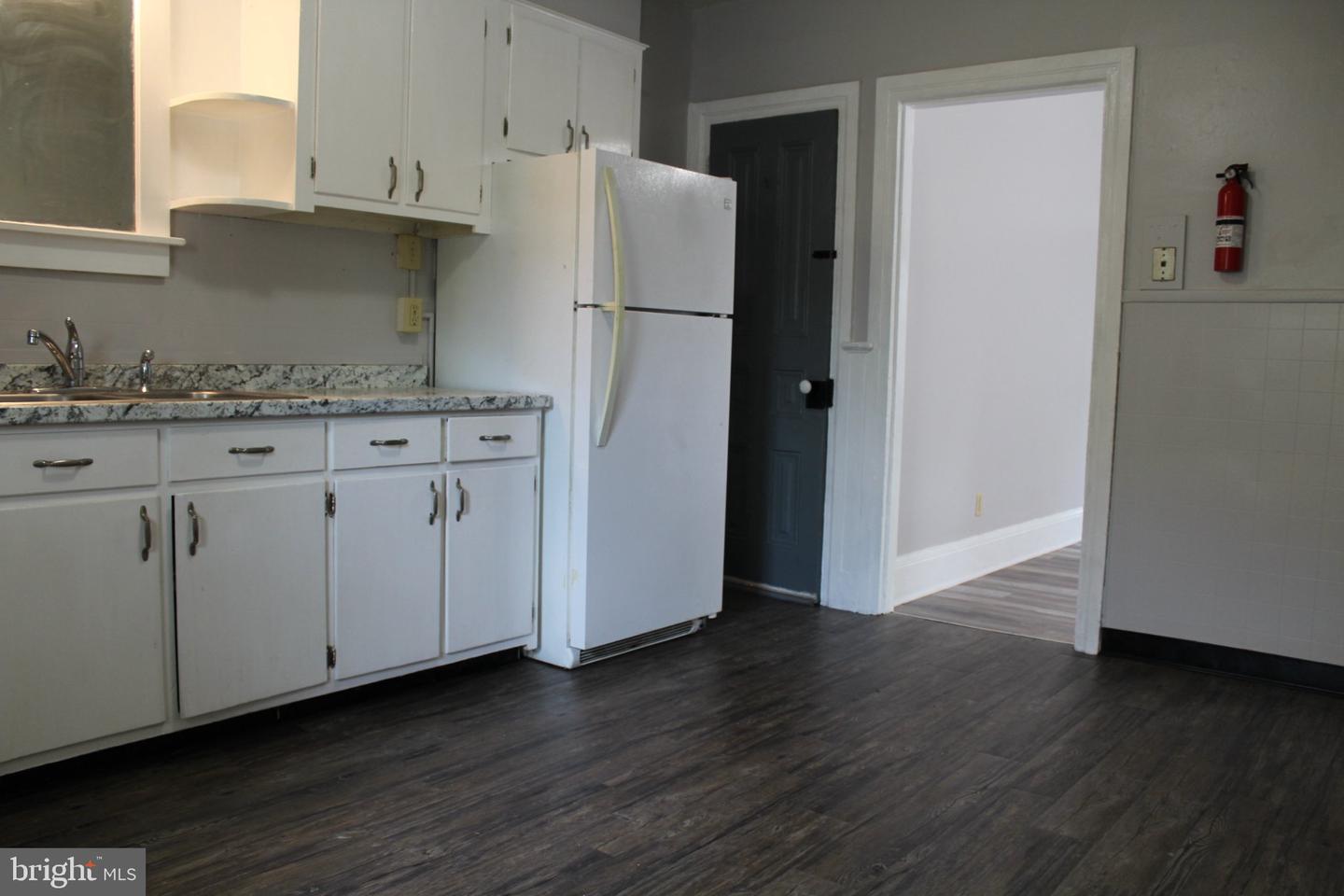 50 E 2nd St Property Photo 20