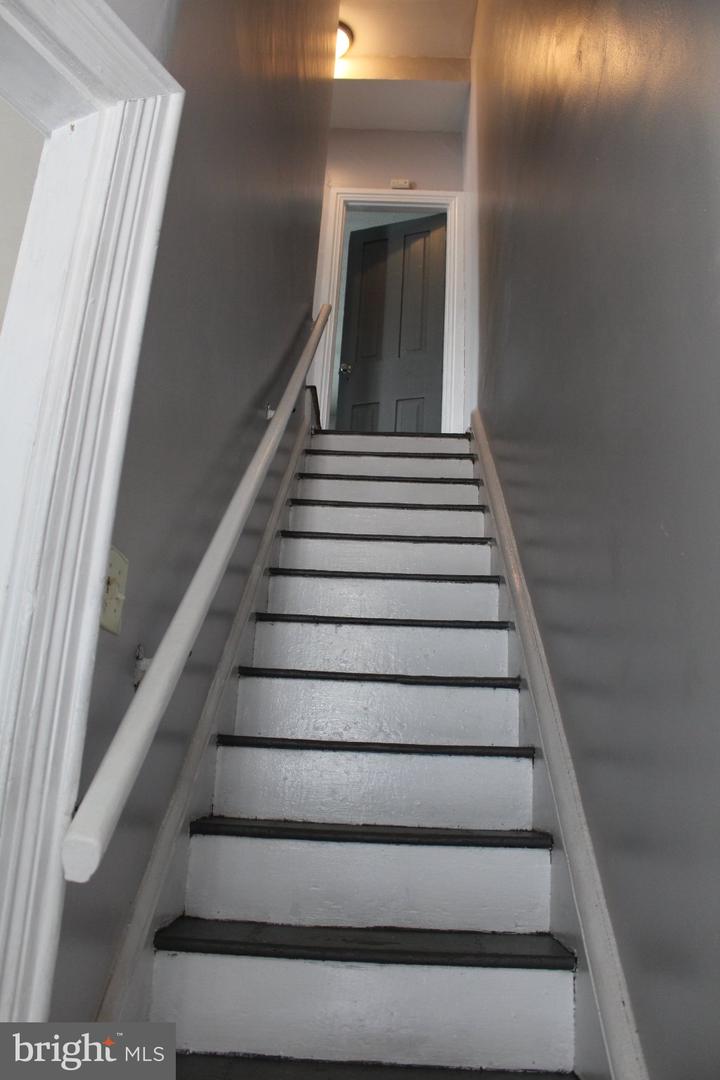 50 E 2nd St Property Photo 27