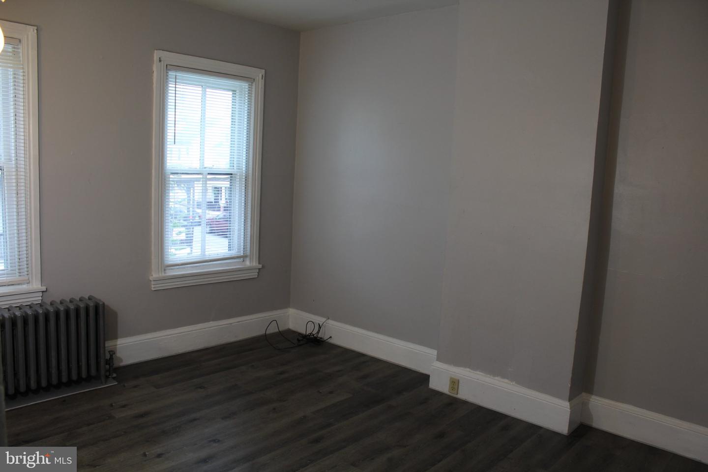 50 E 2nd St Property Photo 29