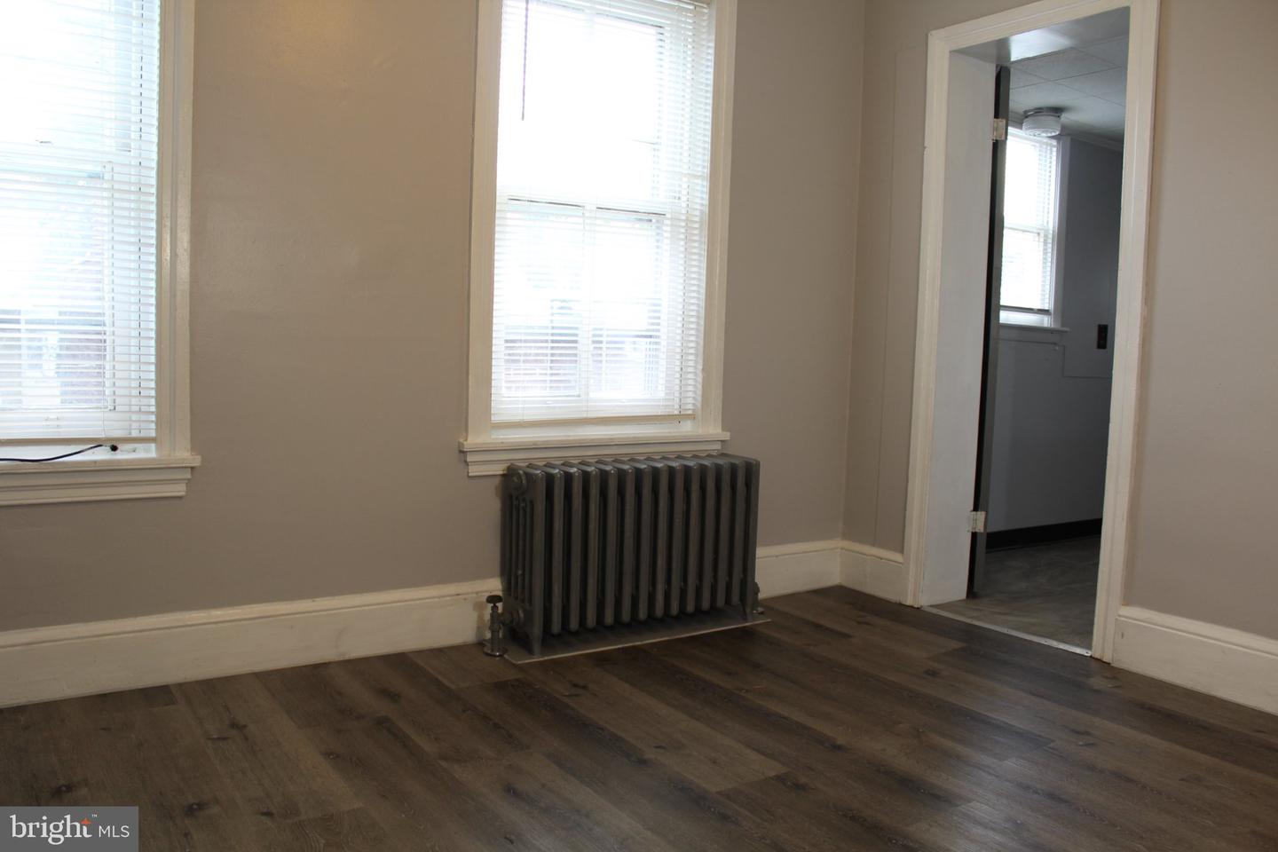 50 E 2nd St Property Photo 33