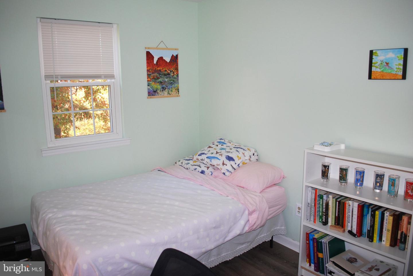 290 Lawndale Ave Property Photo 14