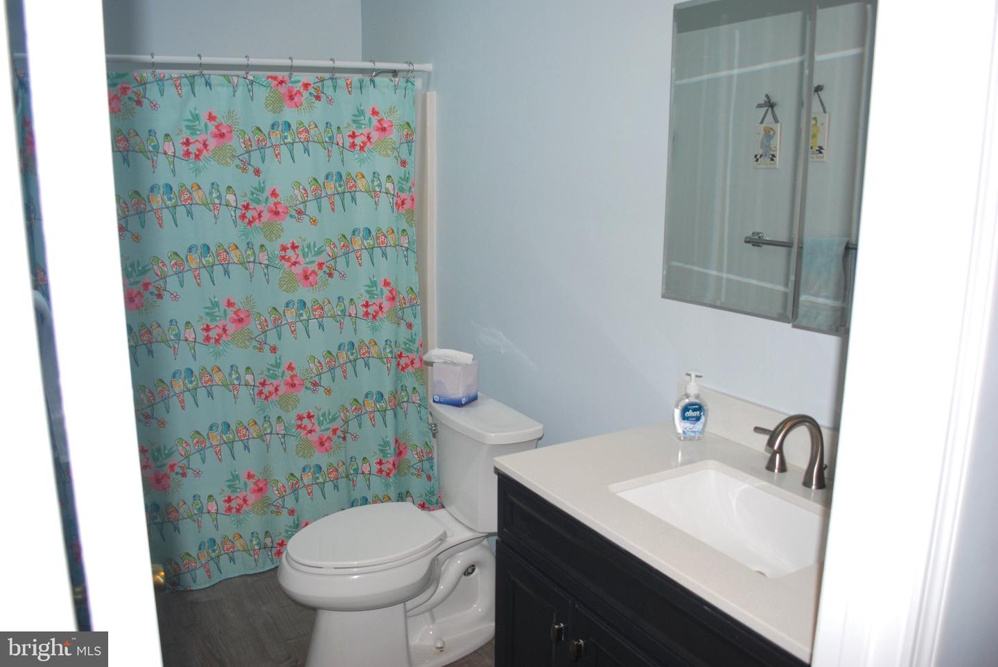 290 Lawndale Ave Property Photo 15