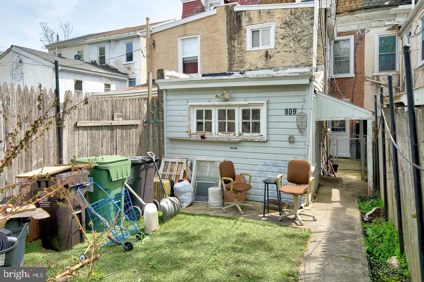 809 Green Property Photo 12