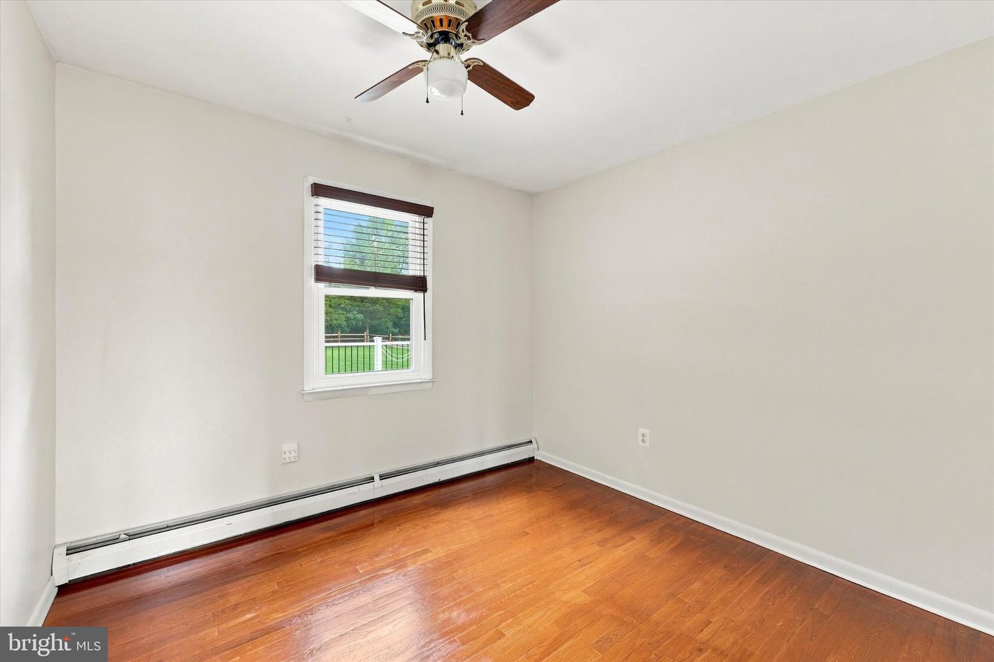 2850 Thompson Rd Property Photo 5