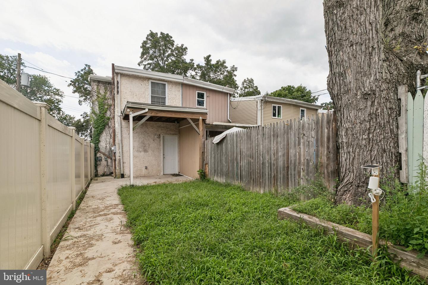 917 Jackson St Property Photo 11