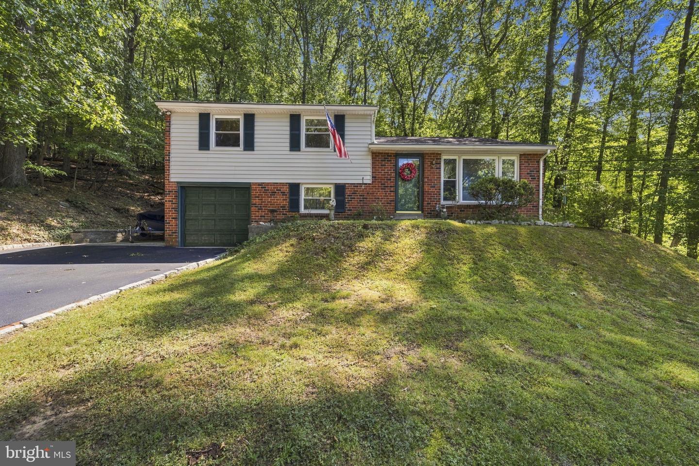 514 Forest Rd Property Photo 1