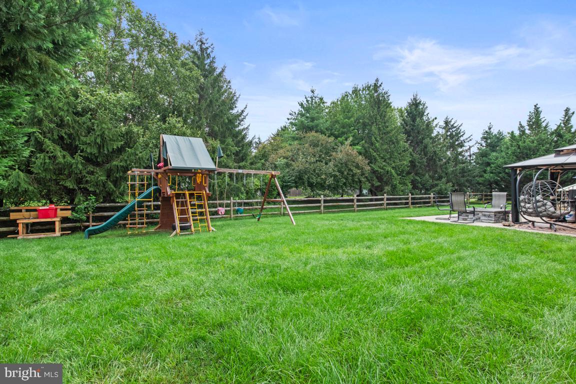 1108 Kingsley Hall Dr Property Photo 52