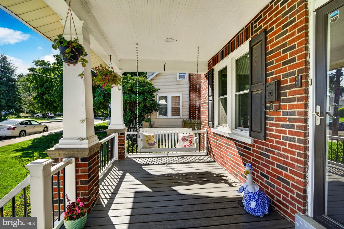130 Franklin Ave Property Photo 5