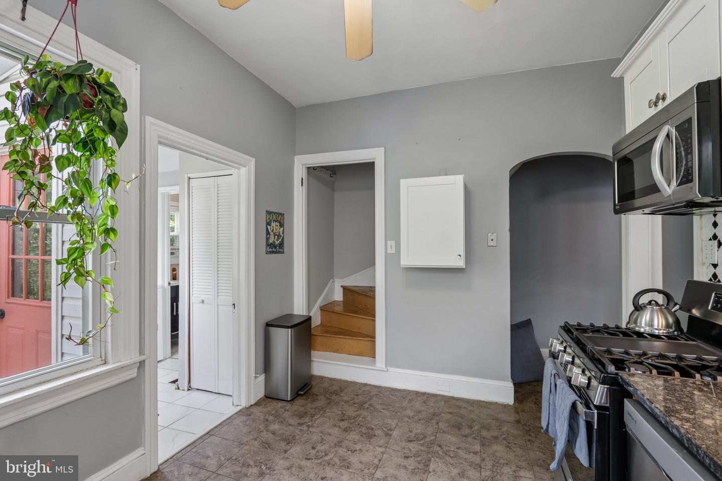 304 Hillside Ave Property Photo 12