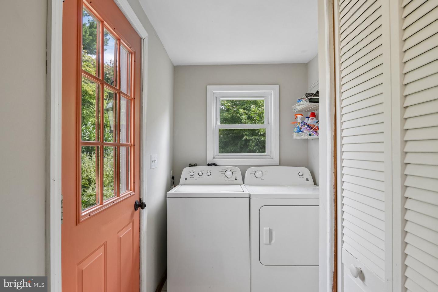 304 Hillside Ave Property Photo 14