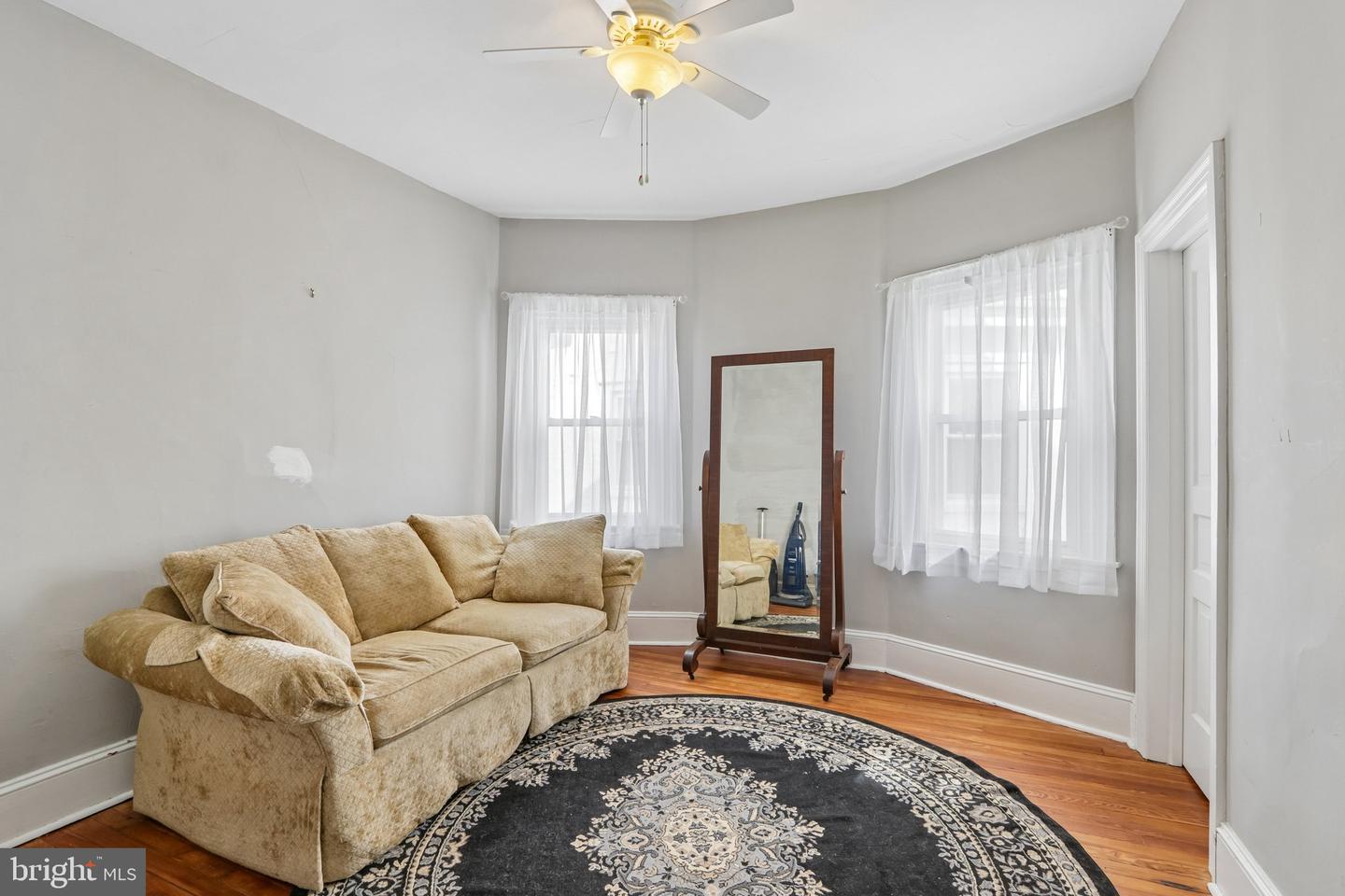 304 Hillside Ave Property Photo 17