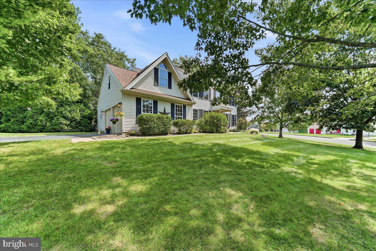18 Pin Oak Dr Property Photo 2