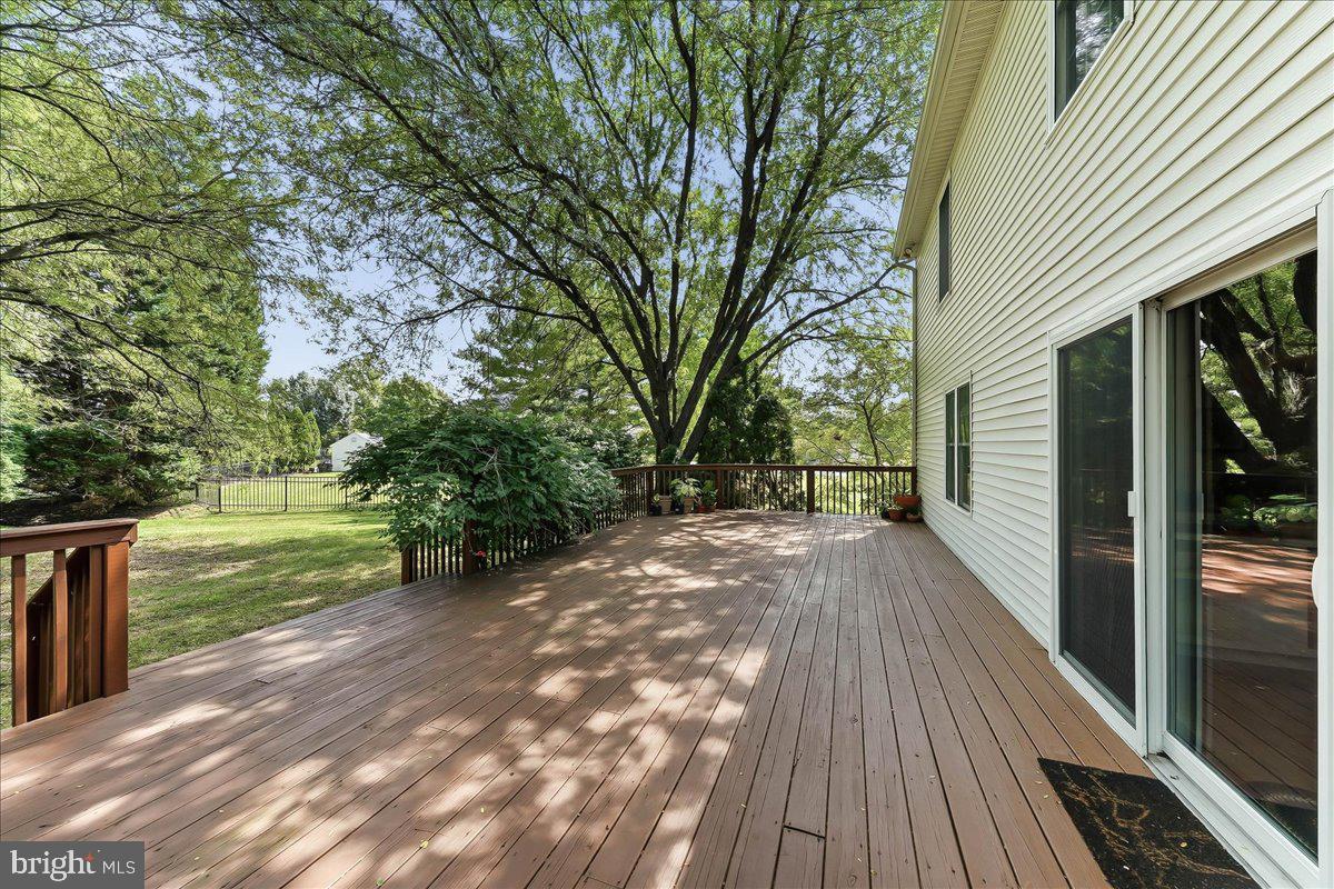 18 Pin Oak Dr Property Photo 35