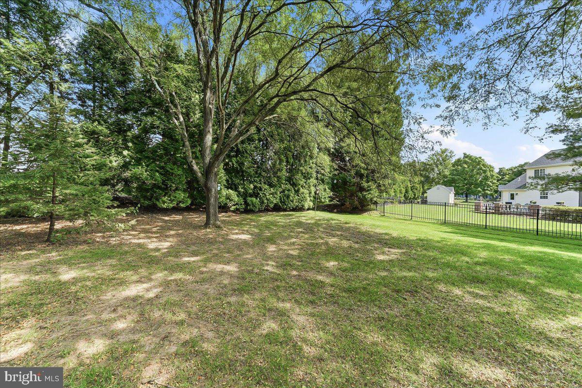 18 Pin Oak Dr Property Photo 37