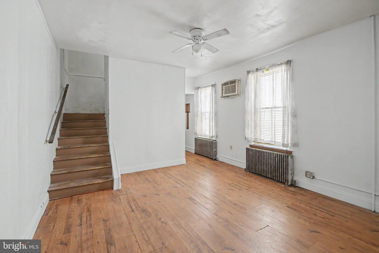 552 King St Property Photo 7