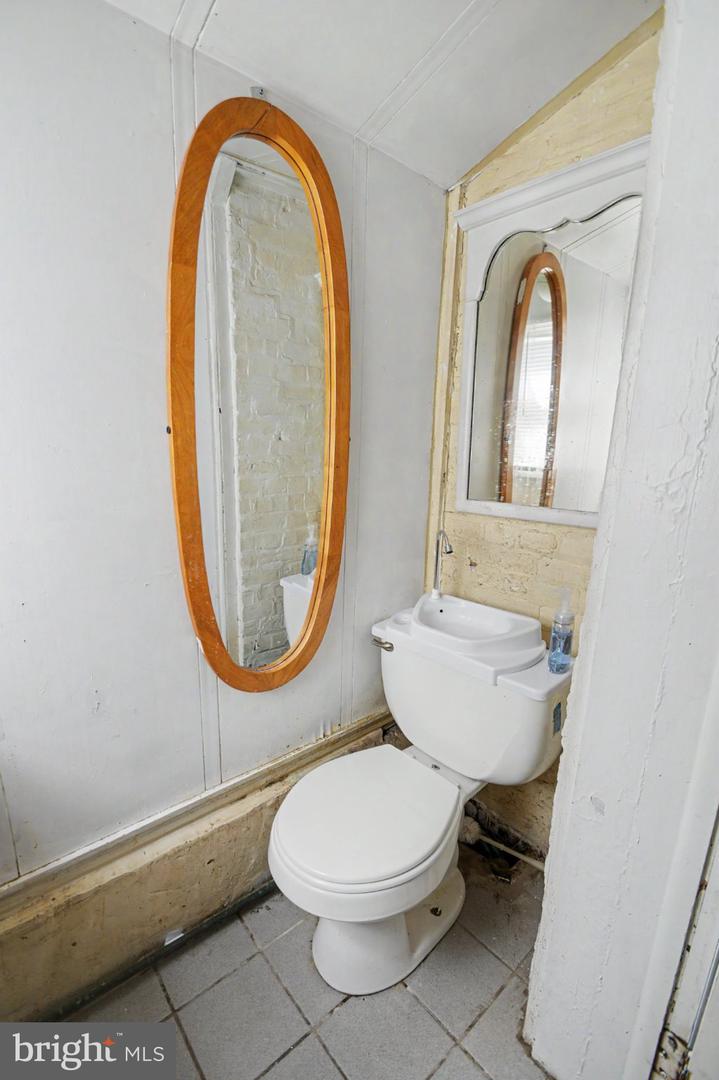552 King St Property Photo 8