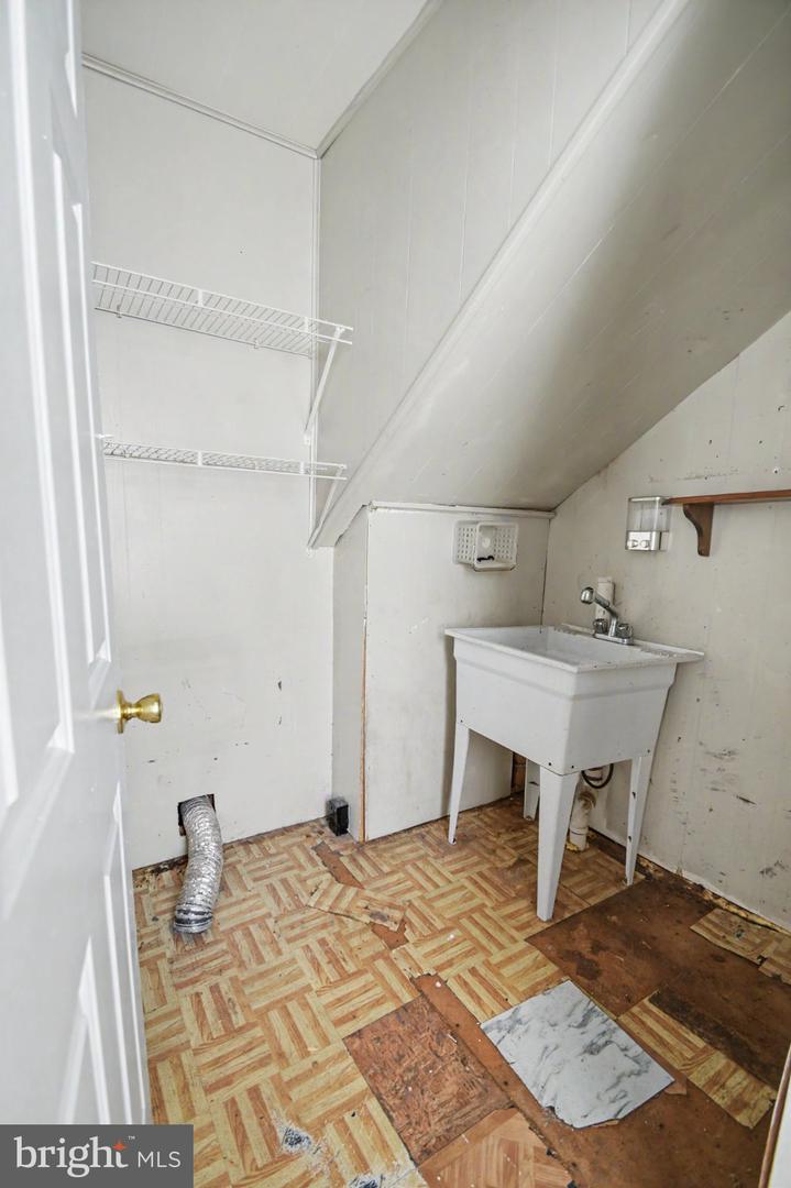 552 King St Property Photo 9
