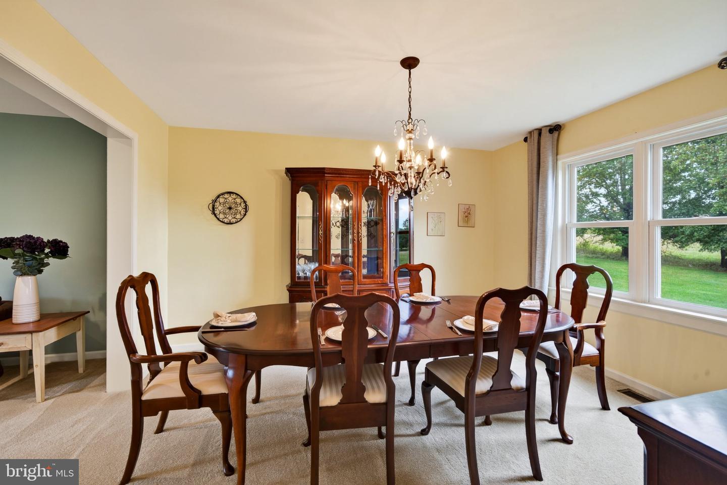 4 Moses Ln Property Photo 7
