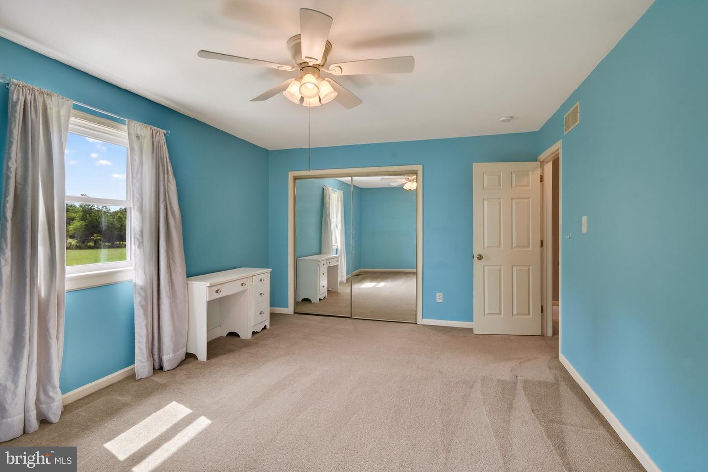 4 Moses Ln Property Photo 27