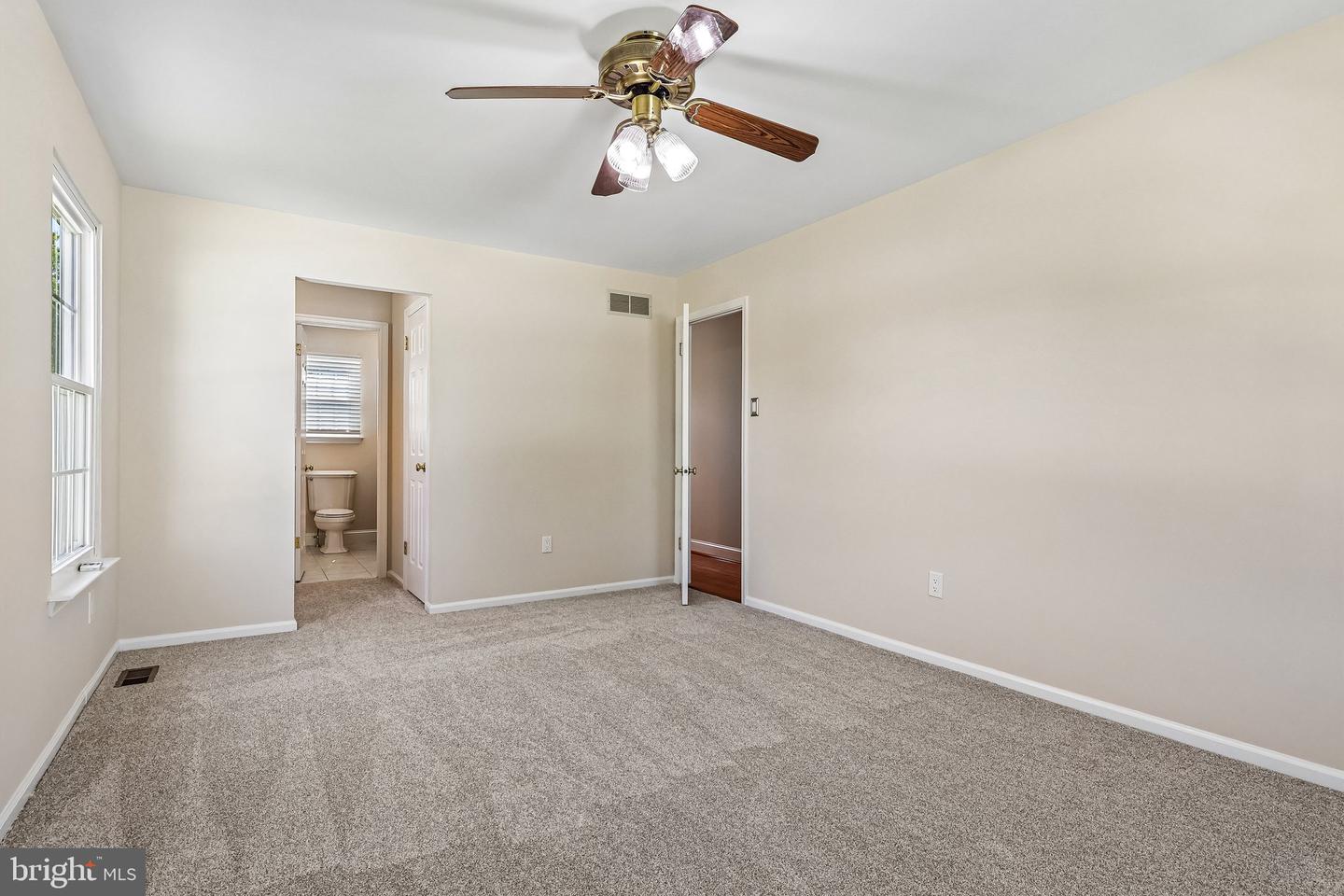 233 Bellows Way Property Photo 22