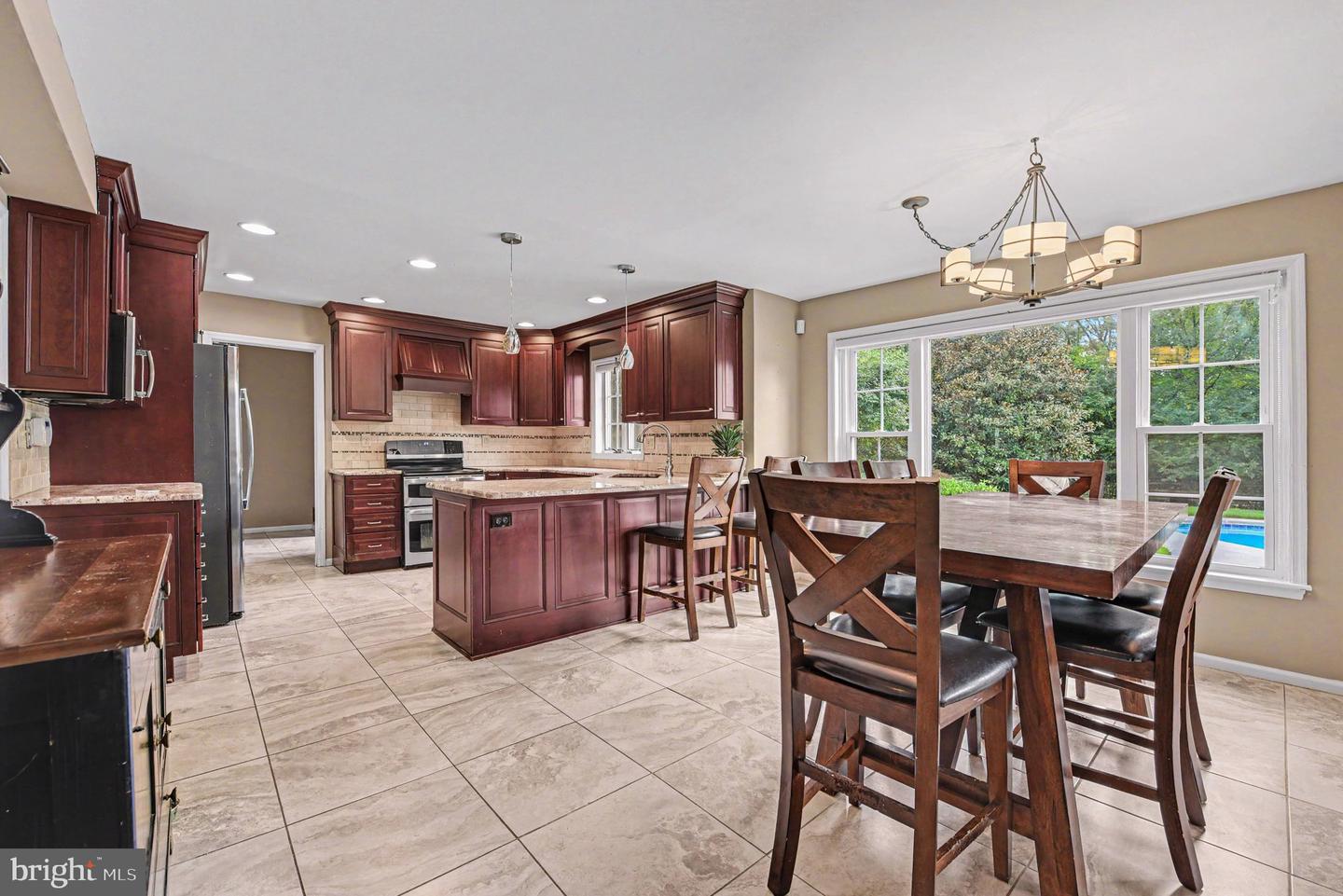 1870 Meredith Ln Property Photo 15