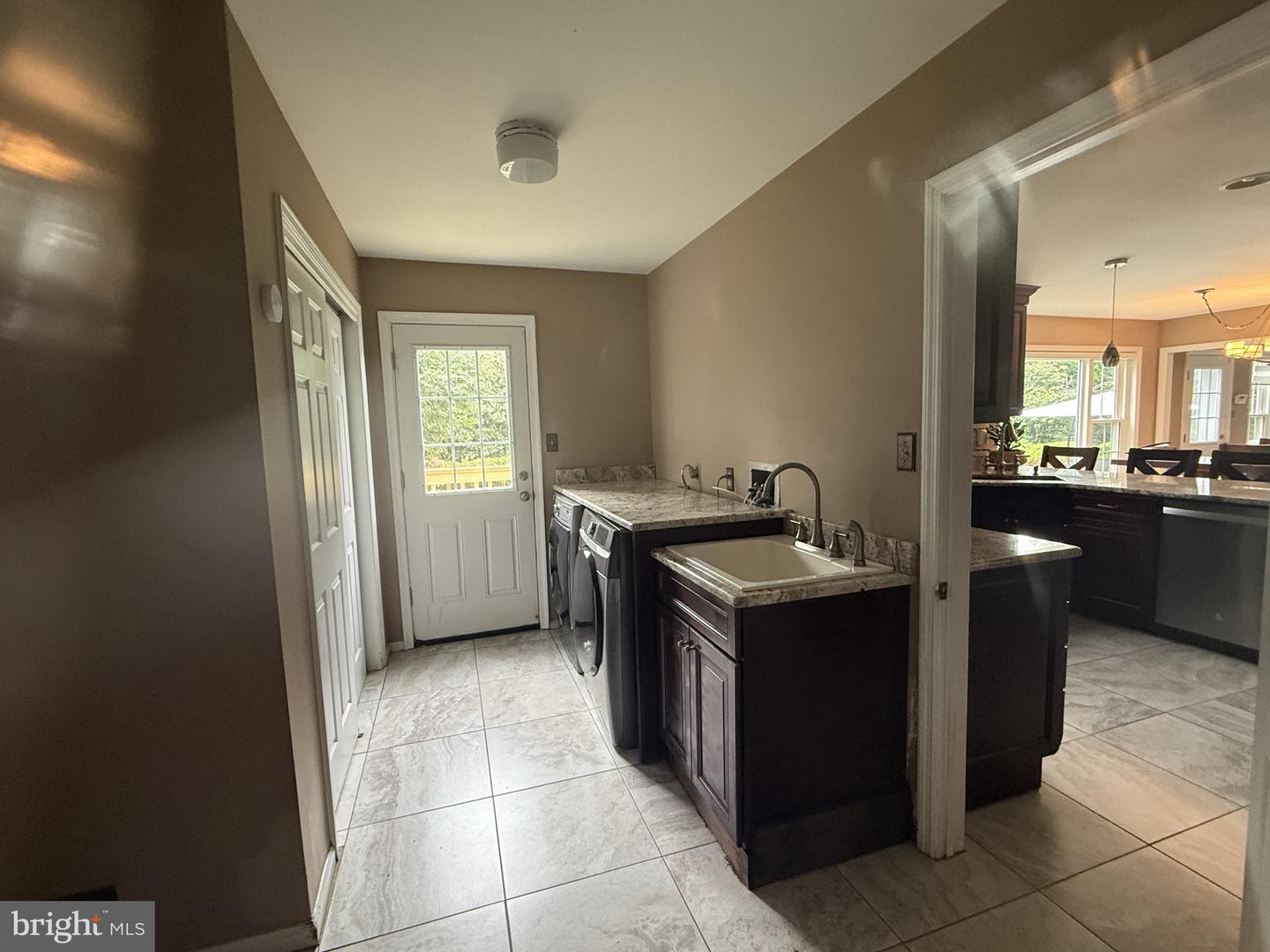1870 Meredith Ln Property Photo 17