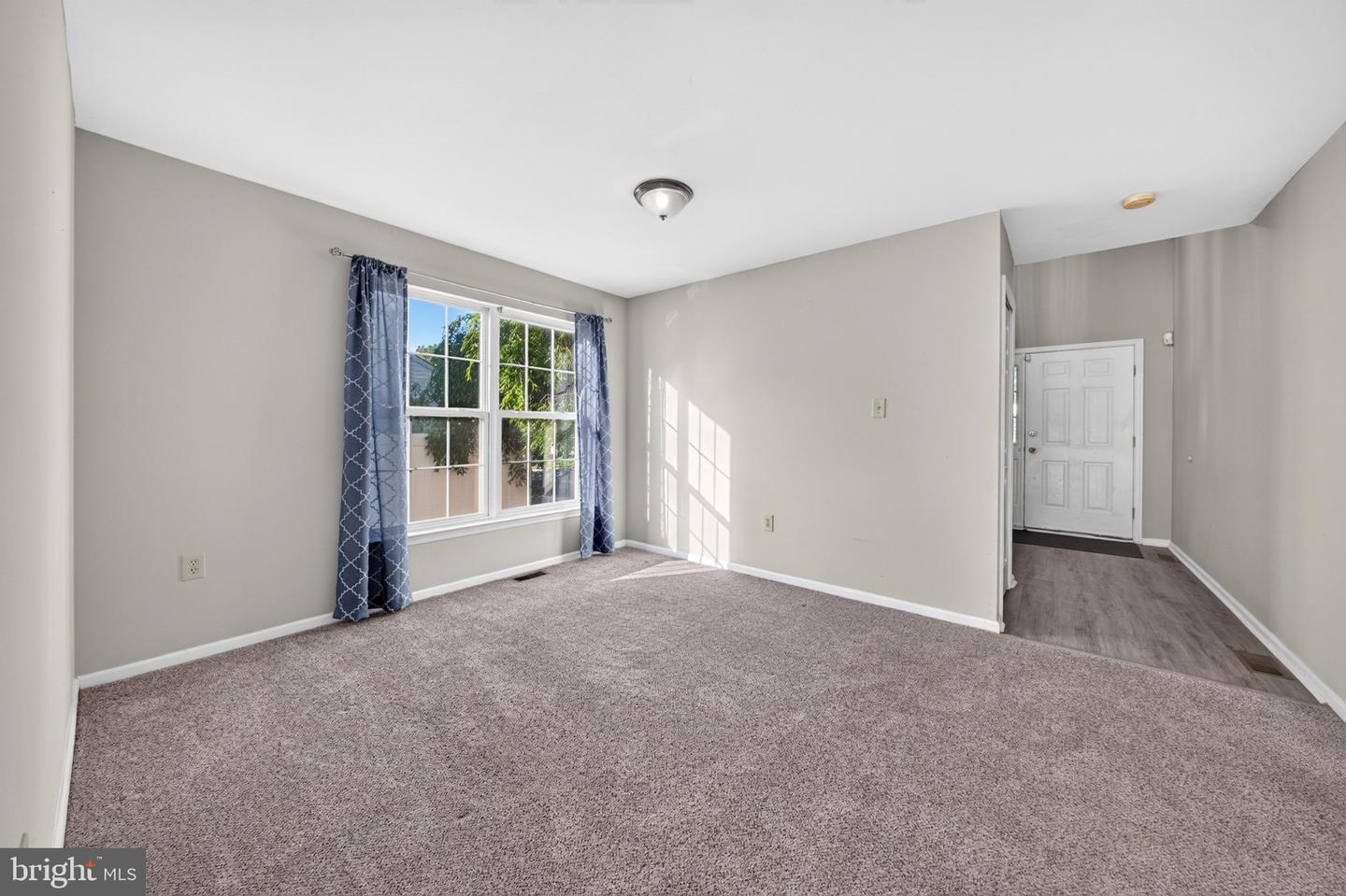 210 Shirley Ln Property Photo 10