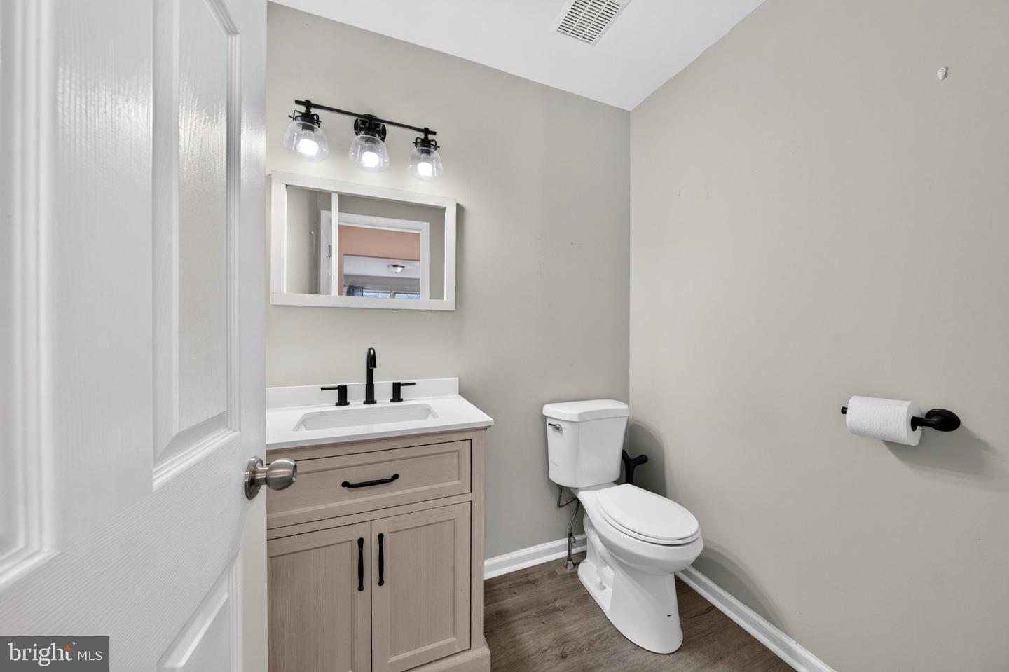 210 Shirley Ln Property Photo 20