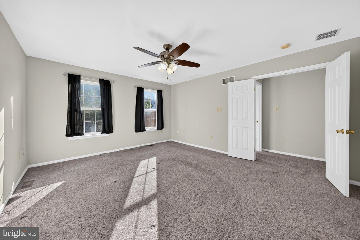 210 Shirley Ln Property Photo 23