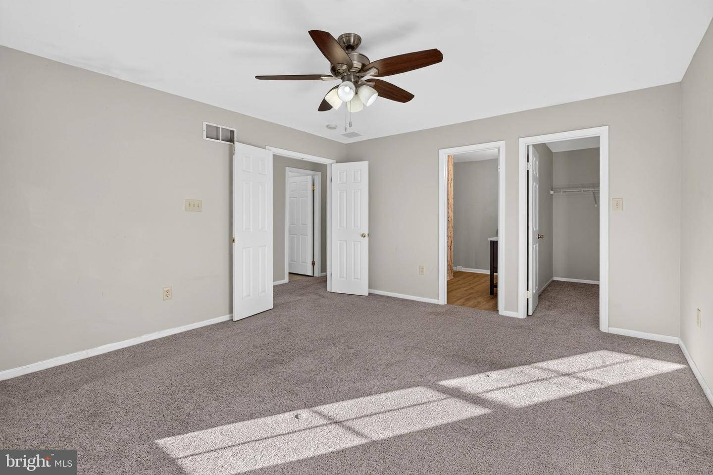 210 Shirley Ln Property Photo 24