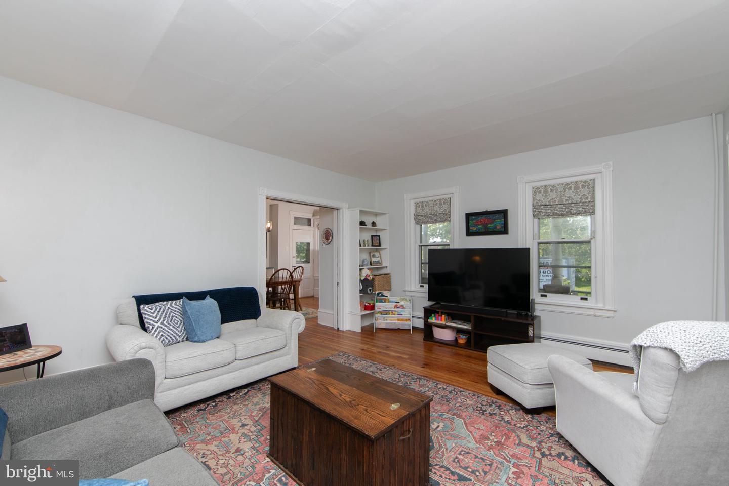 862 Walnut St Property Photo 10