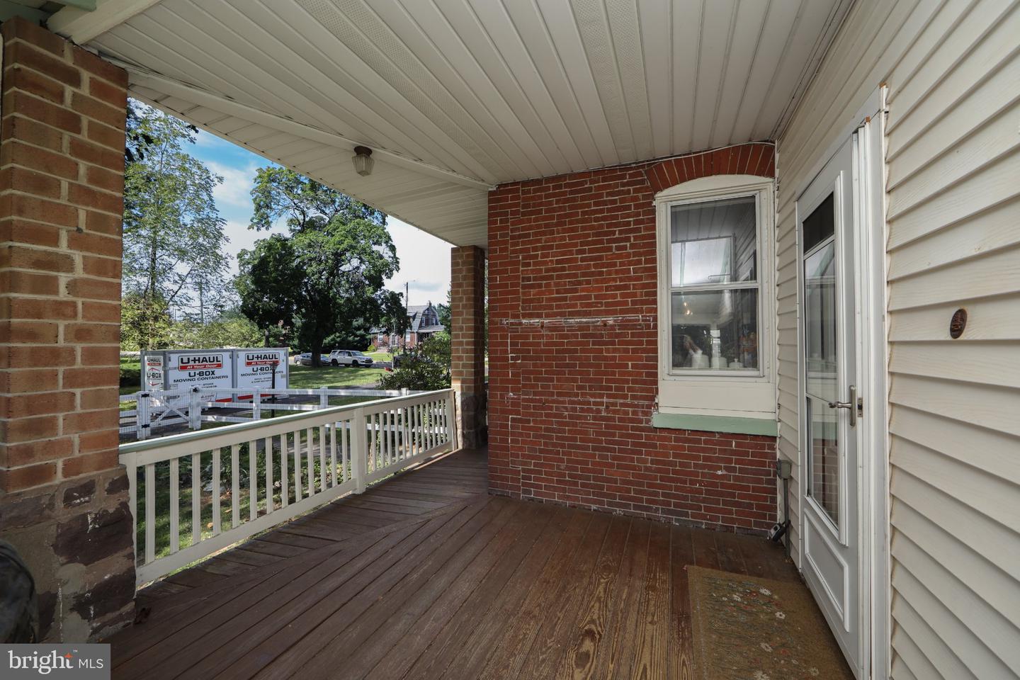 862 Walnut St Property Photo 39