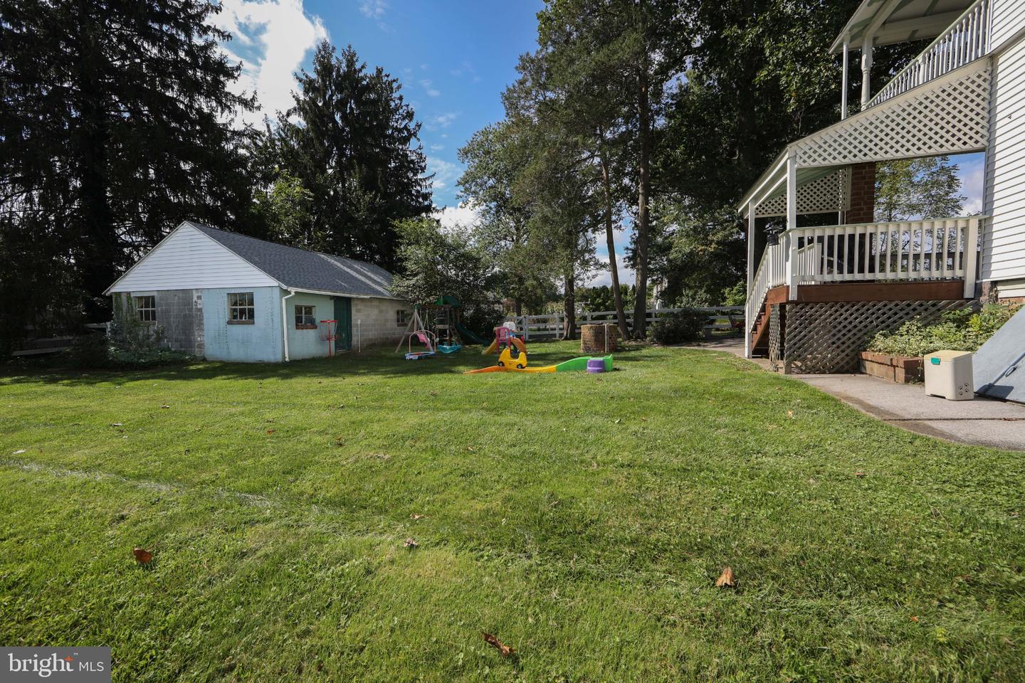 862 Walnut St Property Photo 45