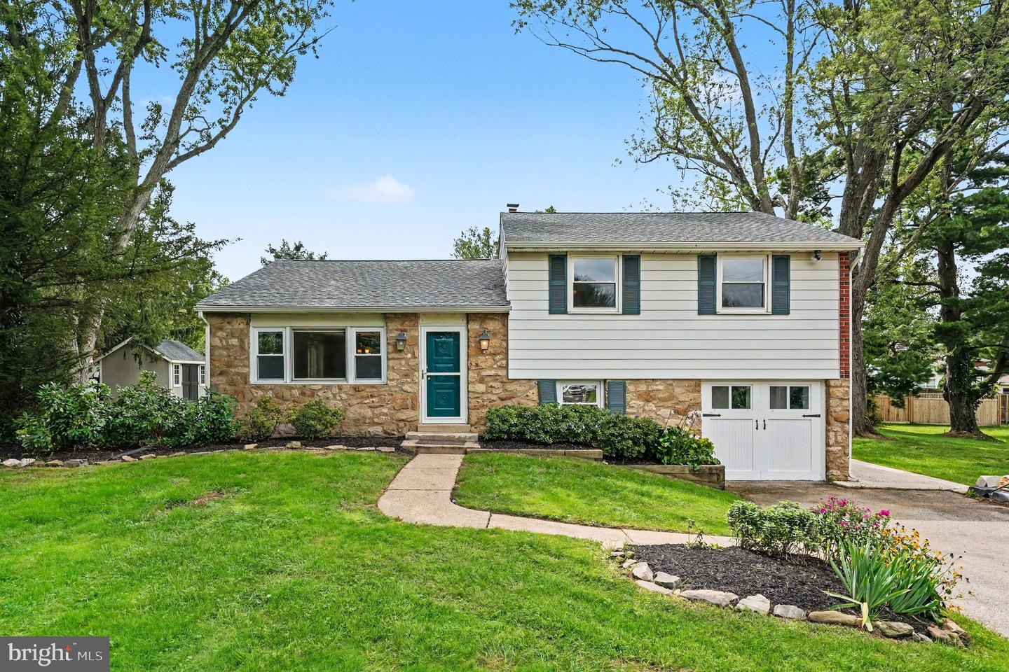 1390 Jolly Rd Property Photo 1