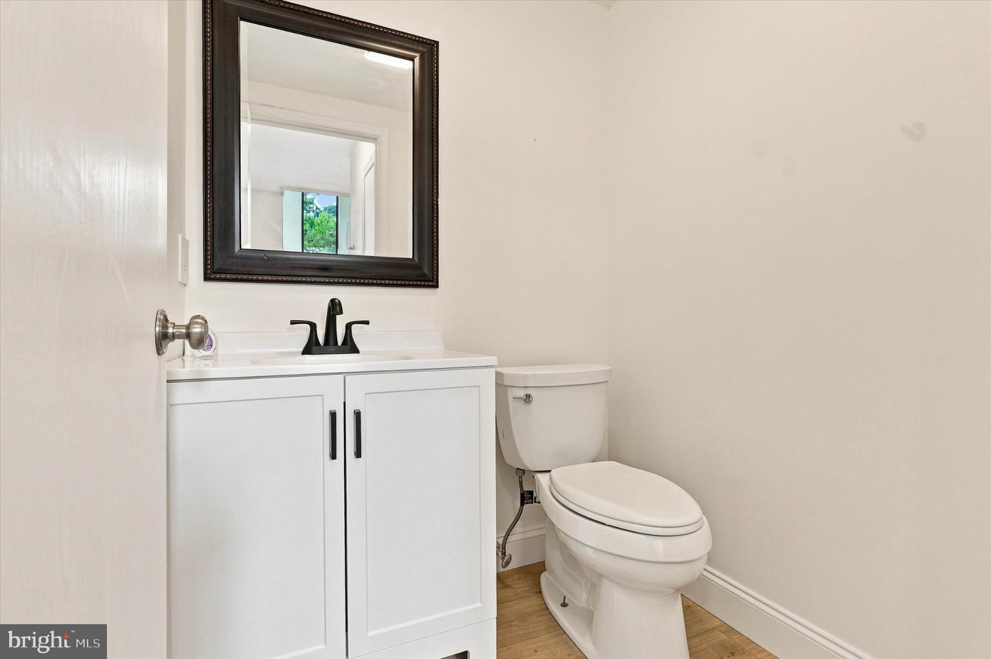 307 Winding Way Property Photo 14