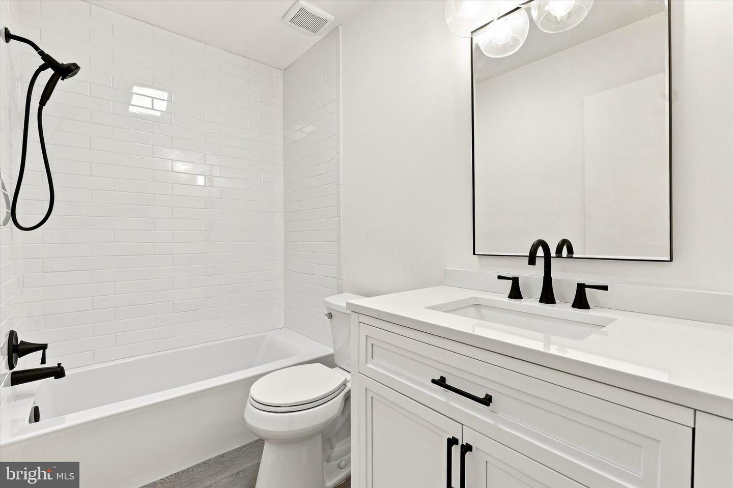 307 Winding Way Property Photo 23